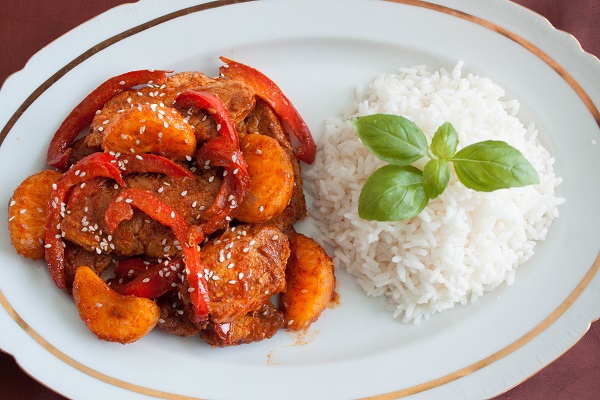 Pork Tenderloin with Spicy Sauce and Clementines